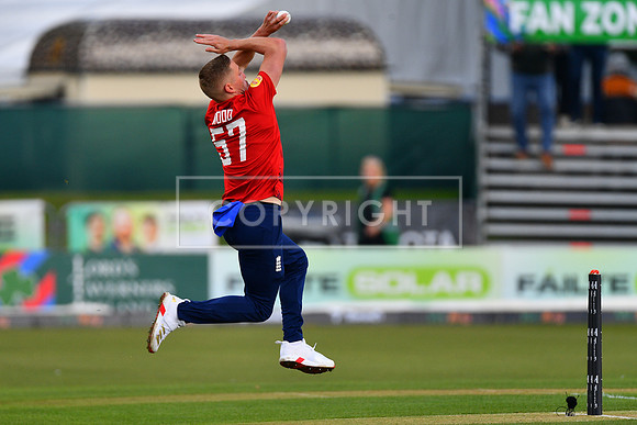 FIL IRELAND ENGLAND