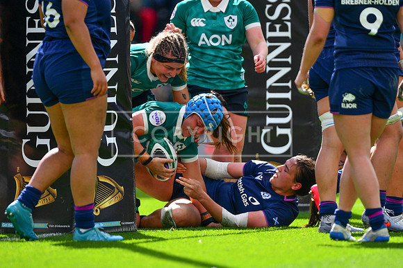 FIL IRELAND WOMEN SCOTLAND WOMEN