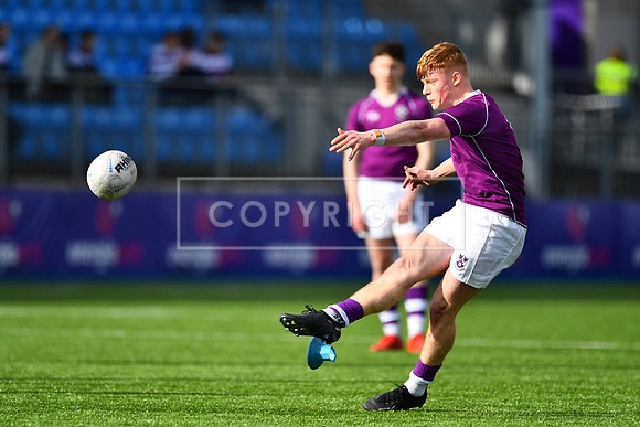Scrumhalf Tom Murtagh restores Clongowes lead with a penalty.