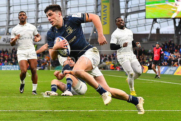 Jimmy O'Brien with Leinster's opening try of the game and the first of his brace for the match.